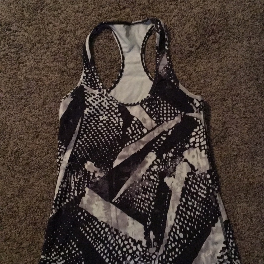 Black and white Lululemon running tank